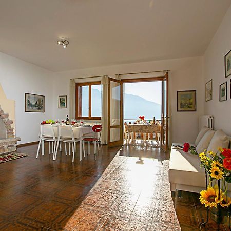 Appartamento Balcone Panoramico sul Garda Tremosine Esterno foto